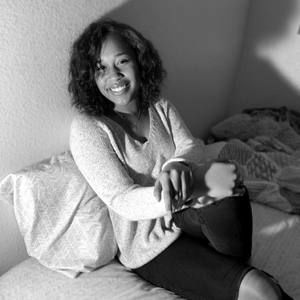 Meet your Posher, Khya